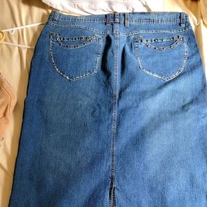 Ladies denim skirt